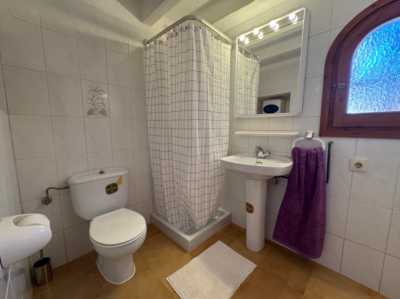 VILLA CON PISCINA  PRIVADA Y GRAN VISTA AL PEÑÓN