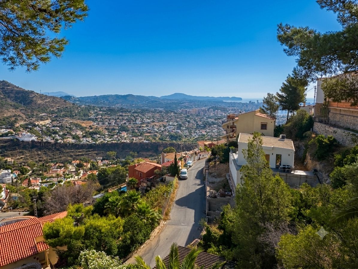 Villa con piscina privada con vistas a la montaña cerca de la playa