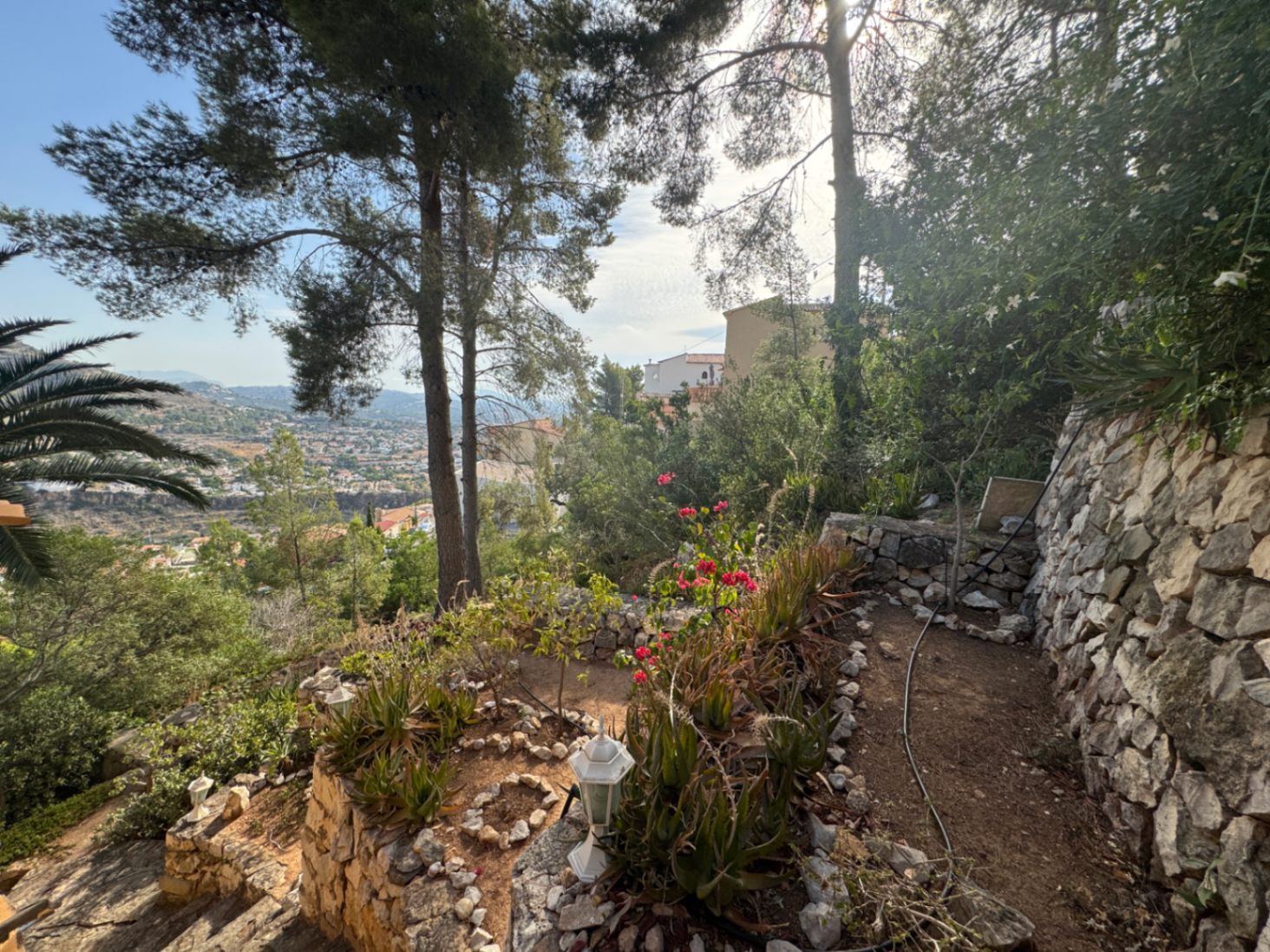 Villa con piscina privada con vistas a la montaña cerca de la playa
