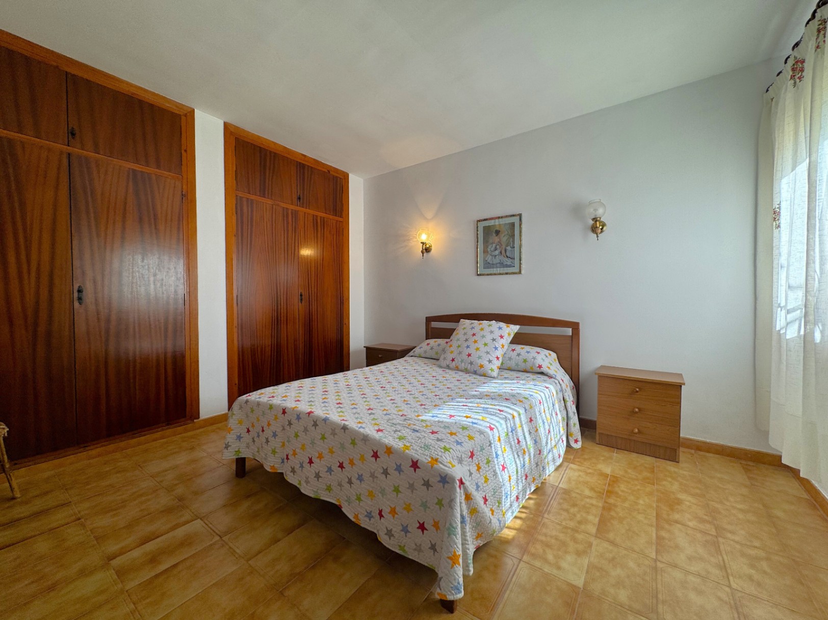 BELLE VILLA AVEC VUE SUR LE PEÑÓN À PUERTO BLANCO