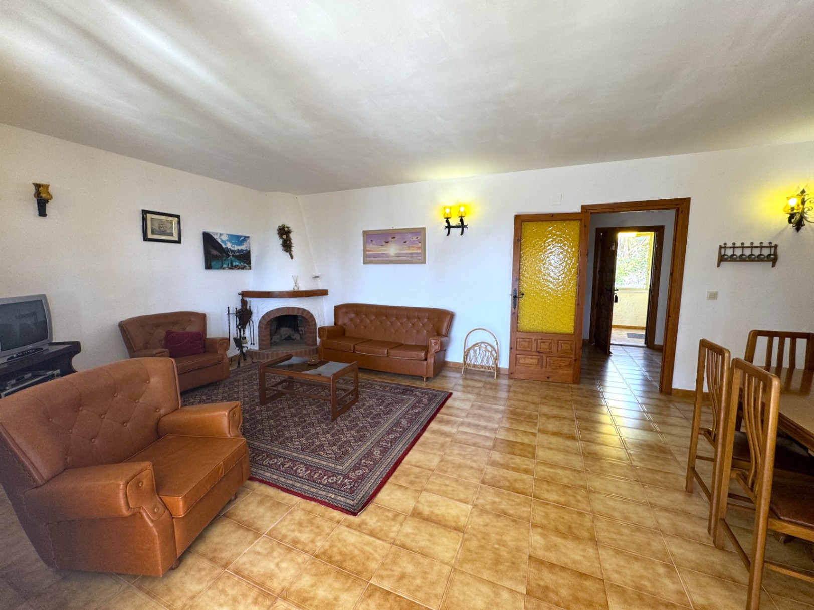 BELLE VILLA AVEC VUE SUR LE PEÑÓN À PUERTO BLANCO