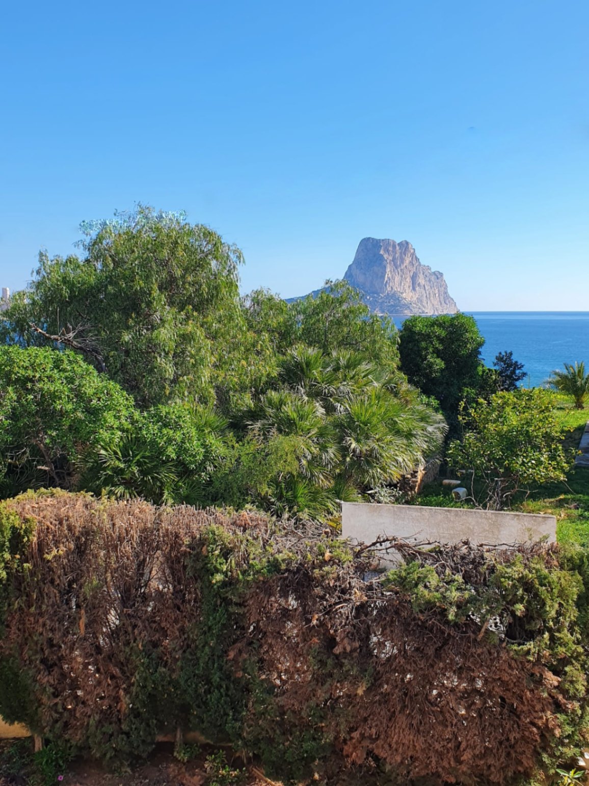 BELLE VILLA AVEC VUE SUR LE PEÑÓN À PUERTO BLANCO