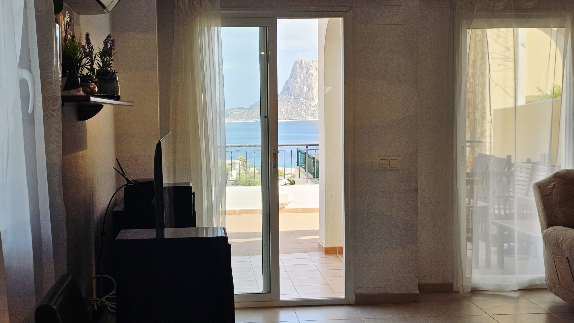 Bungalow avec une vue imprenable sur la mer et le Rocher