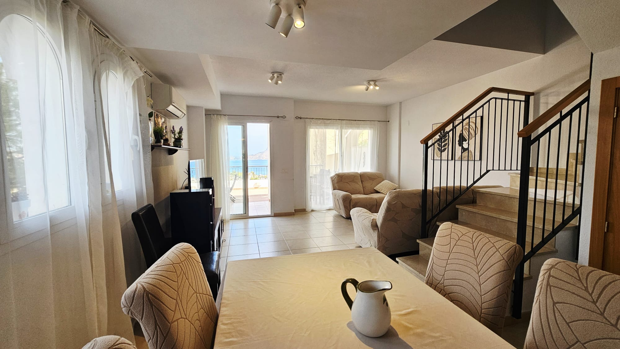 Bungalow avec une vue imprenable sur la mer et le Rocher