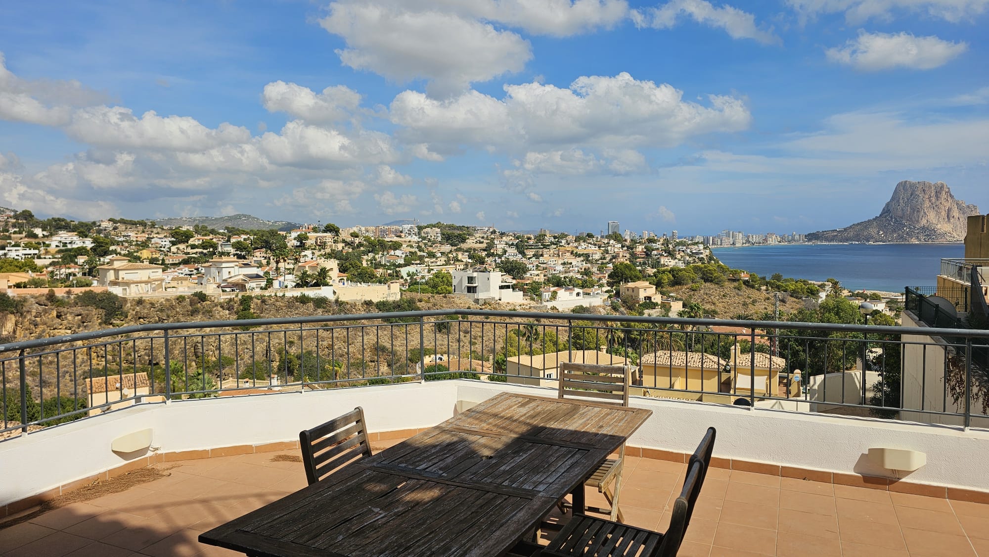 Bungalow avec une vue imprenable sur la mer et le Rocher