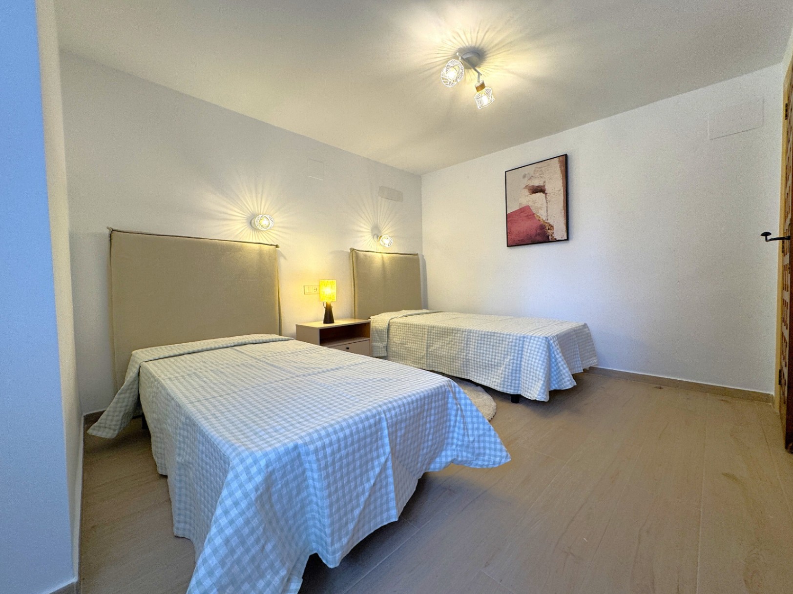 Grande villa avec piscine privée et vue sur la mer