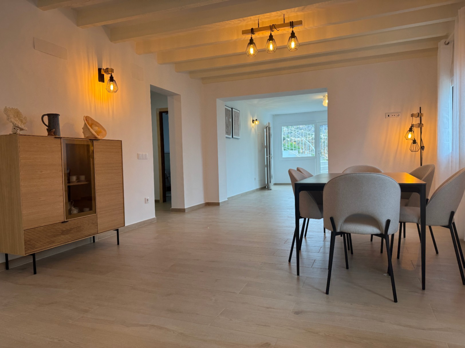 Grande villa avec piscine privée et vue sur la mer