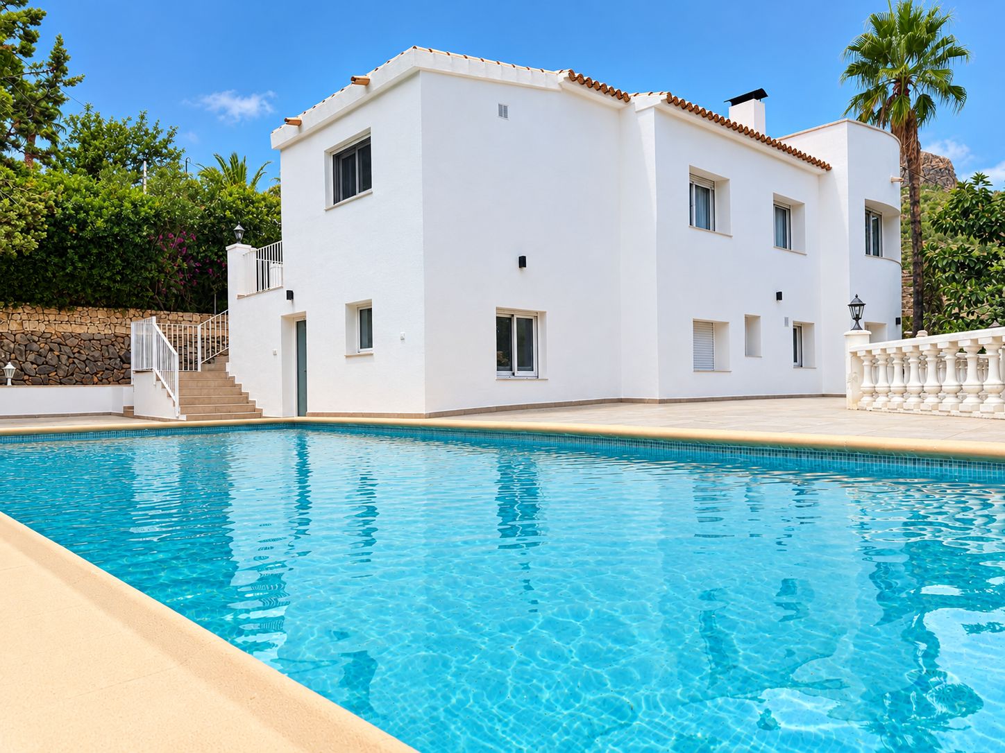 VILLAGOLD - Gran villa con piscina privada con vistas al mar