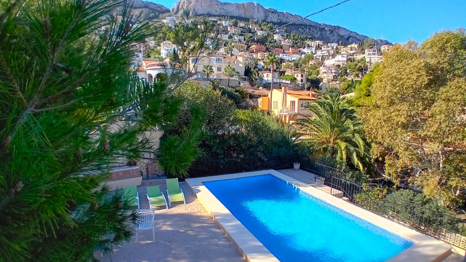 Villa avec piscine privée et vue